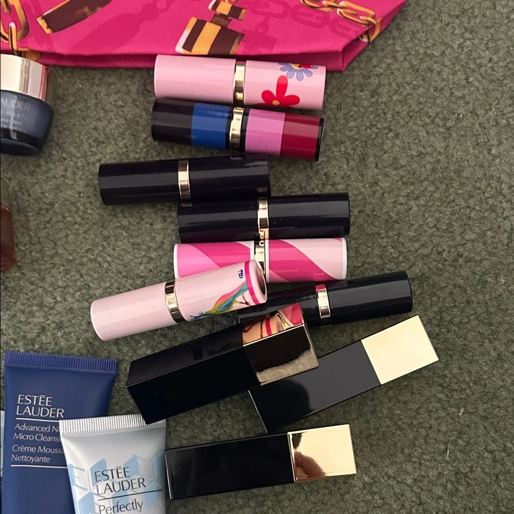 Estee Lauder Products and Samples - Picture 8 of 8